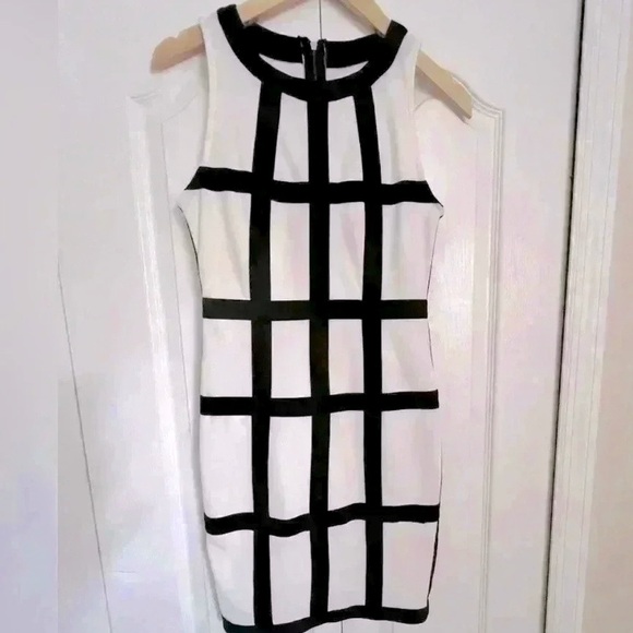 Kenneth Cole New York Dresses & Skirts - KENNETH COLE Black and White Grid Dress